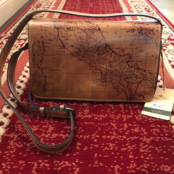 Patricia Nash Handbags - 🌻Price Firm🌻Patricia Nash Italian Map Crossbody